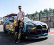La doar 16 ani, Tudor Tudurachi pilotează cu peste 250 km/h, a scris istorie în campionatele de anduranță din Germania și are o maturitate incredibilă în discurs: „Uneori simt că fac parte din mașină”