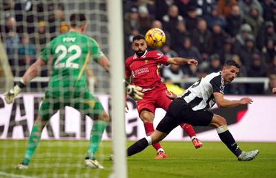 Newcastle - Liverpool, thriller memorabil cu 6 goluri! Mo Salah a făcut din nou spectacol, dar „coțofenele” au luptat eroic pentru o remiză