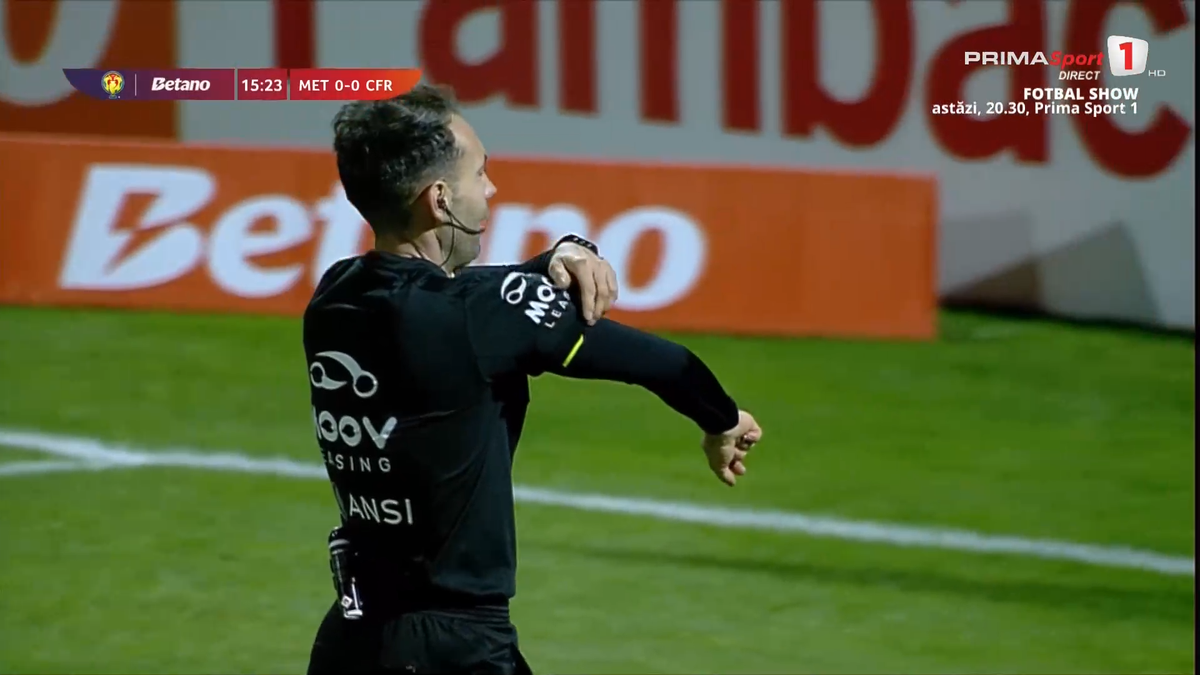 Penalty impardonabil comis de Matei Ilie în Metaloglobus - CFR Cluj