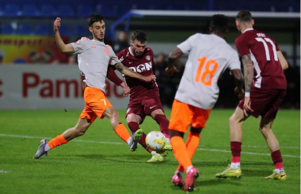 CFR Cluj s-a încurcat cu Metaloglobus și calculele calificării sunt relansate! Două meciuri de care pe care în ultima rundă!