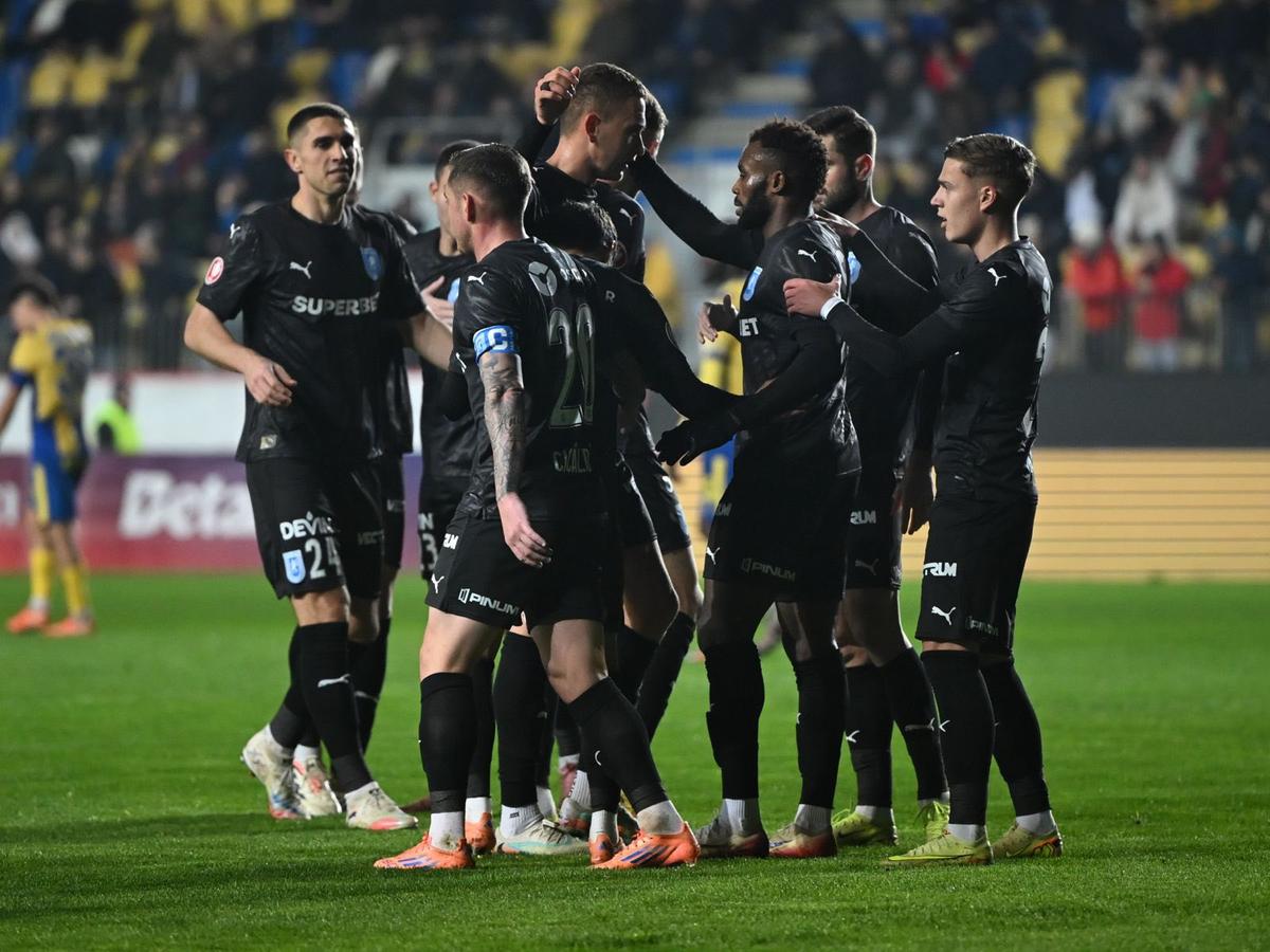 Petrolul - Universitatea Craiova, 4 decembrie 2025