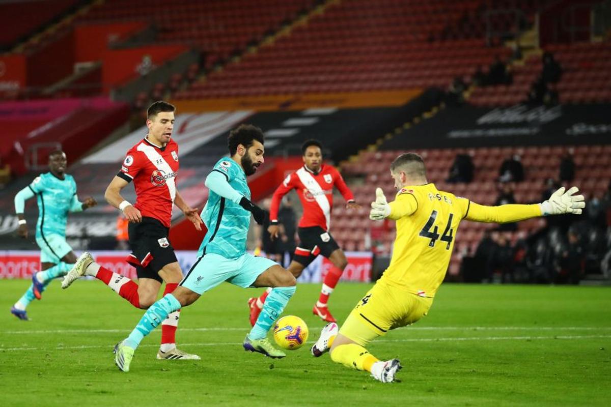 Imaginea serii în sport: Hasenhuttl, în genunchi lângă Klopp, plângând după victoria cu Liverpool! Southampton a stabilit un record în Premier League
