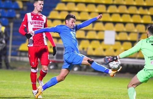 FOTO Bogdan Dănescu