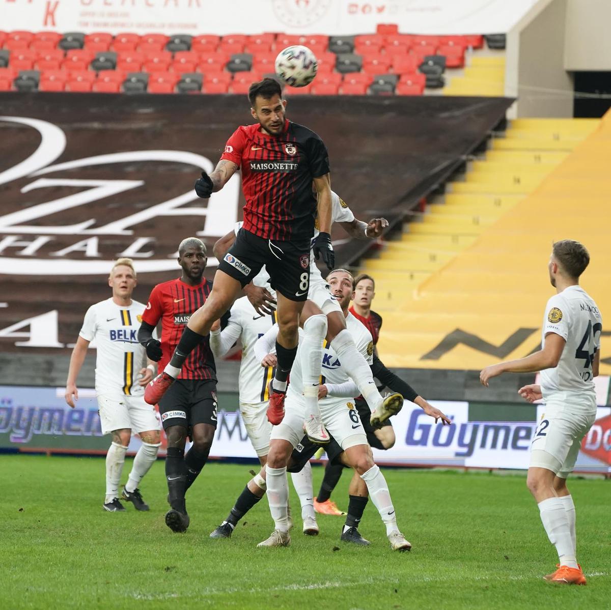 VIDEO Șumudică, spectacol complet după victoria lui Gaziantep » Comedia a continuat în timpul conferinței 