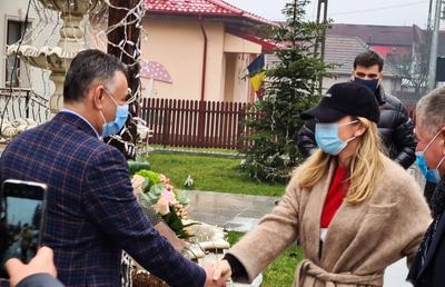 FOTO Simona Halep s-a relaxat la munte, cu o lună înainte de Australian Open » A fost primită cu pâine și sare + ce cadou inedit i s-a pregătit
