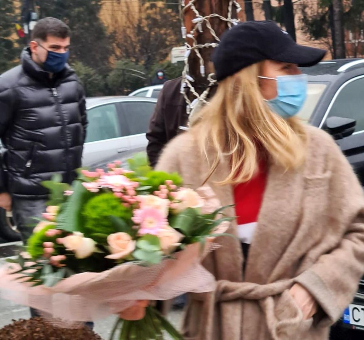 FOTO Simona Halep s-a relaxat la munte, cu o lună înainte de Australian Open » A fost primită cu pâine și sare + ce cadou inedit i s-a pregătit