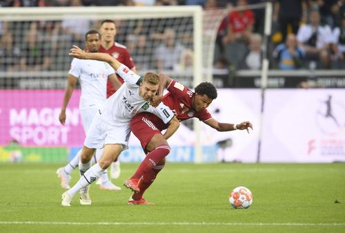 Bayern Munchen-Gladbach// Foto: IMAGO / Sven Simon