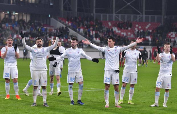 FCSB a efectuat vizita medicală » Ce jucători au lipsit + surprizele de pe lista roș-albaștrilor