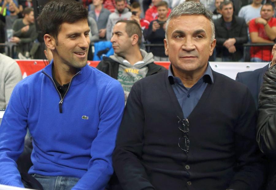 Srdjan Djokovic (în dreapta), alături de Novak / Sursă foto: Imago Images Lui Djokovic i s-a cerut să părăsească Australia! Viza i-a fost refuzată, după interogatoriul de 9 ore de pe aeroport. Vrea să facă apel