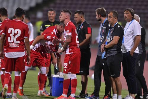 Florentin Rădulescu, al doilea de la dreapta la stângă, lângă Bonetti / foto: Imago Images