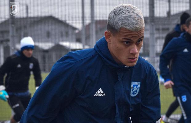 Genunchi casant » Noul transfer de la FCU Craiova vrea să-și relanseze cariera, după 3 operații