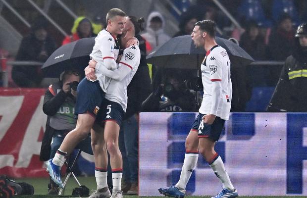 Genoa lui Drăgușin, egalată în minutul 90+6 de revelația sezonului de Serie A! Final dramatic