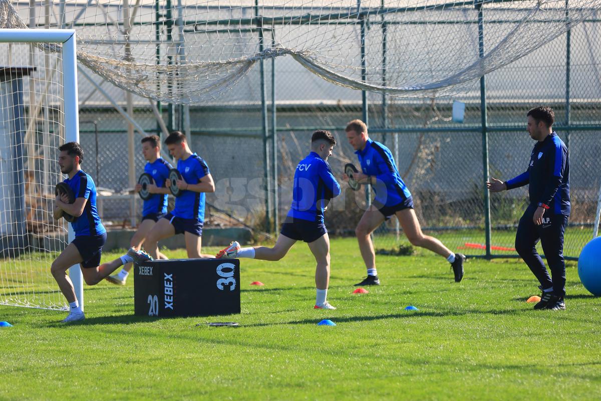 Neschimbat! La 43 de ani, fostul căpitan din Liga 1 se pregătește cot la cot cu fotbaliști mai tineri cu 20 de ani! GSP a surprins imaginile în Antalya