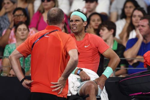 Rafael Nadal a cerut și intervențai fizioterapeutului în timpul partidei FOTO Guliver/GettyImages
