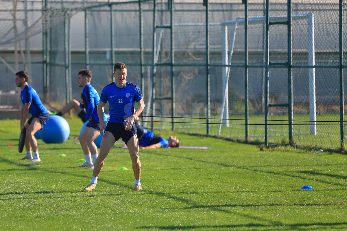 Puștiul pe val din Liga 1 nu vrea să repete greșelile fatale ale fotbaliștilor români: „Majoritatea fac pasul afară, apoi se întorc imediat”
