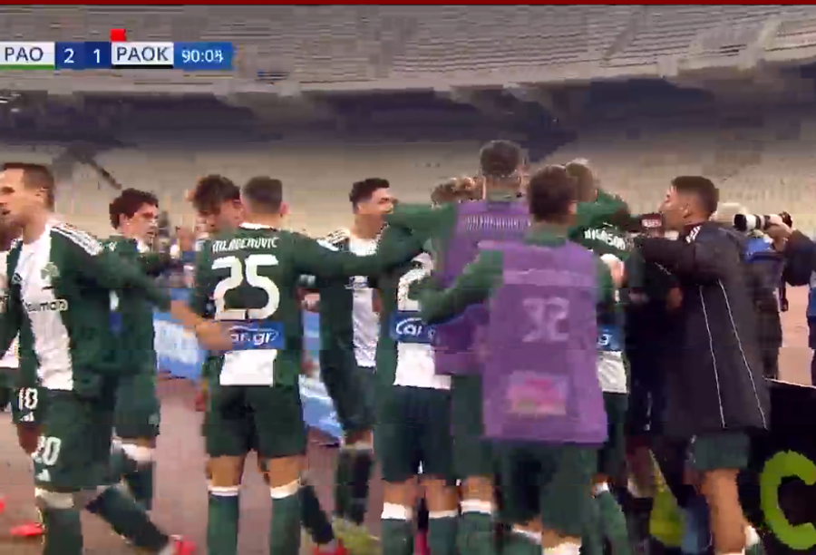 Gazdele au sărbătorit victoria pe un stadion gol. Și Panathinaikos a fost pedepsită de Liga elenă PAOK, urmărită de ghinioane » Cum a fost surprins Răzvan Lucescu în timpul eșecului suferit în liniștea apăsătoare de la Atena