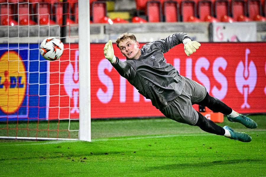 Antonin Kinsky, în acțiune // foto: Imago Images Tottenham, transfer de 15 milioane de euro a doua zi după 1-2 cu Newcastle