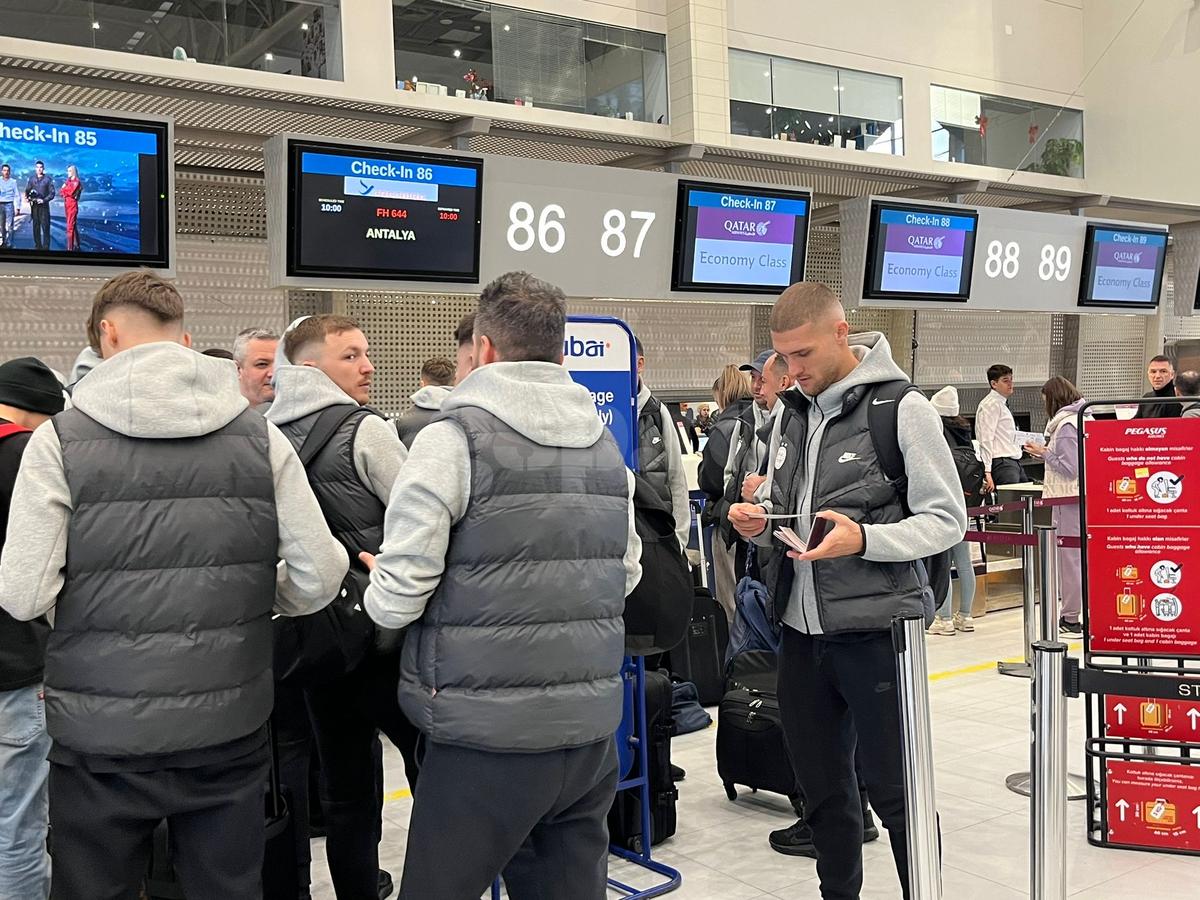 Puștiul-minune deplasat de FCSB în Antalya: are numai 15 ani și este fiul unui fost jucător de prima ligă