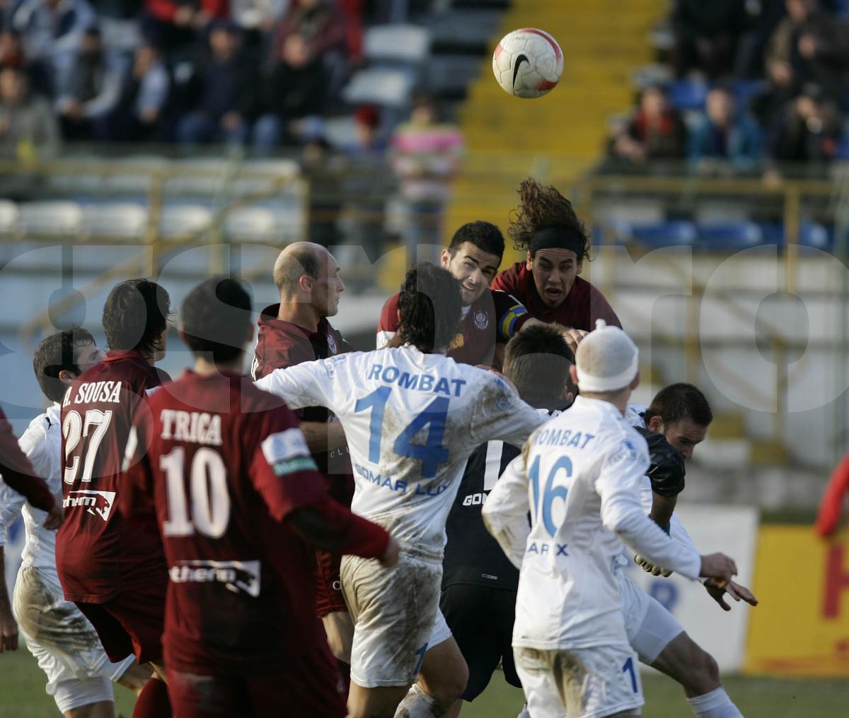 GLORIA BISTRITA - CFR CLUJ 2-2_24.11.2007
