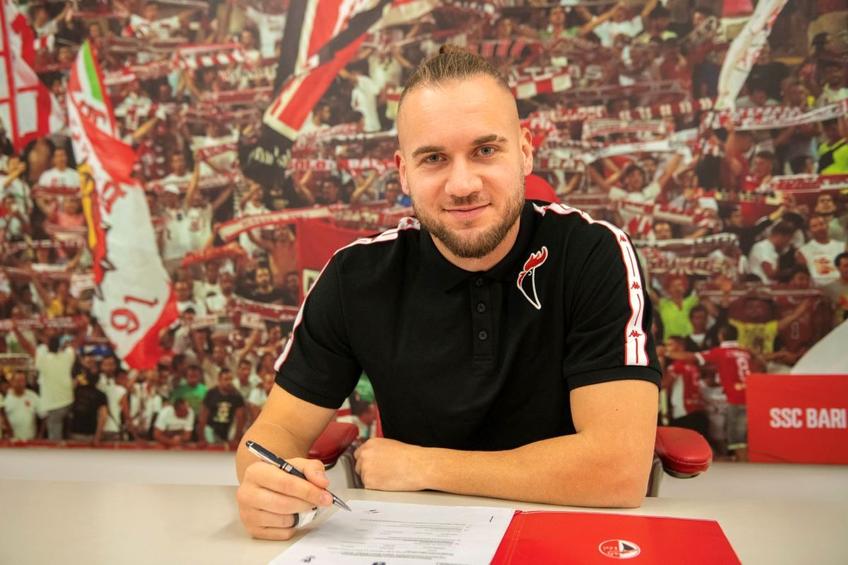 Din culisele mutării lui Pușcaș la Dinamo: ce salariu va avea atacantul în „haită”