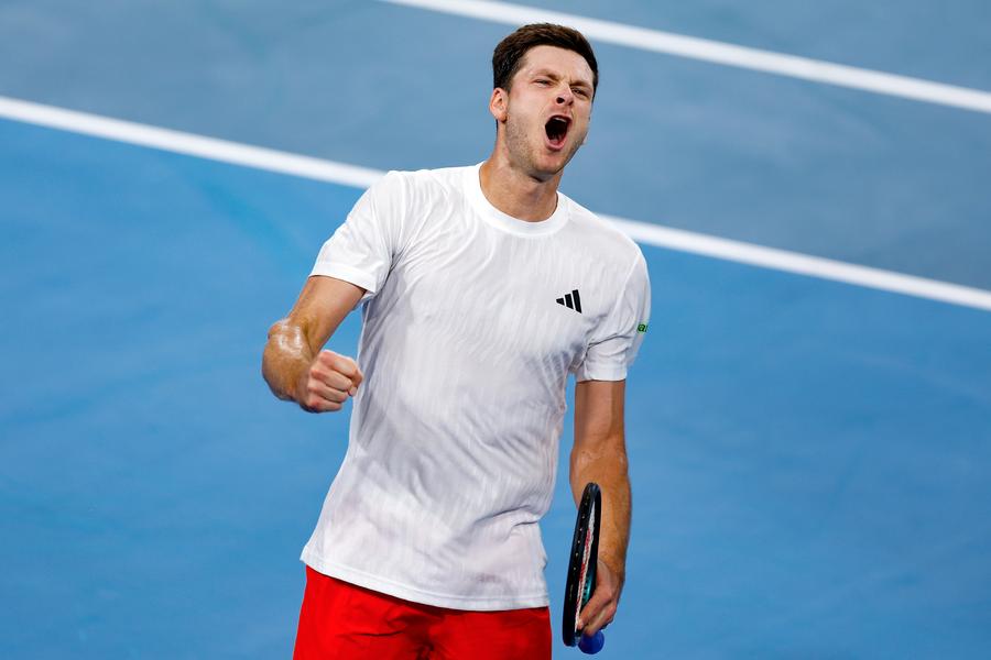Hubert Hurkacz/Foto: Getty Images Alexander Zverev, învins în două seturi de un tenismen care nu mai jucase din iunie 2025!