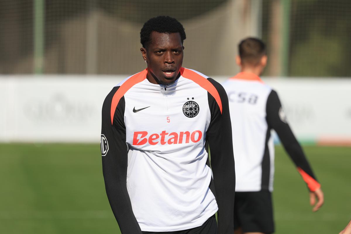 Chinuiți în Antalya » Fotbaliștii de la FCSB, „storși” de Neubert la antrenament! Imagini tari din Turcia