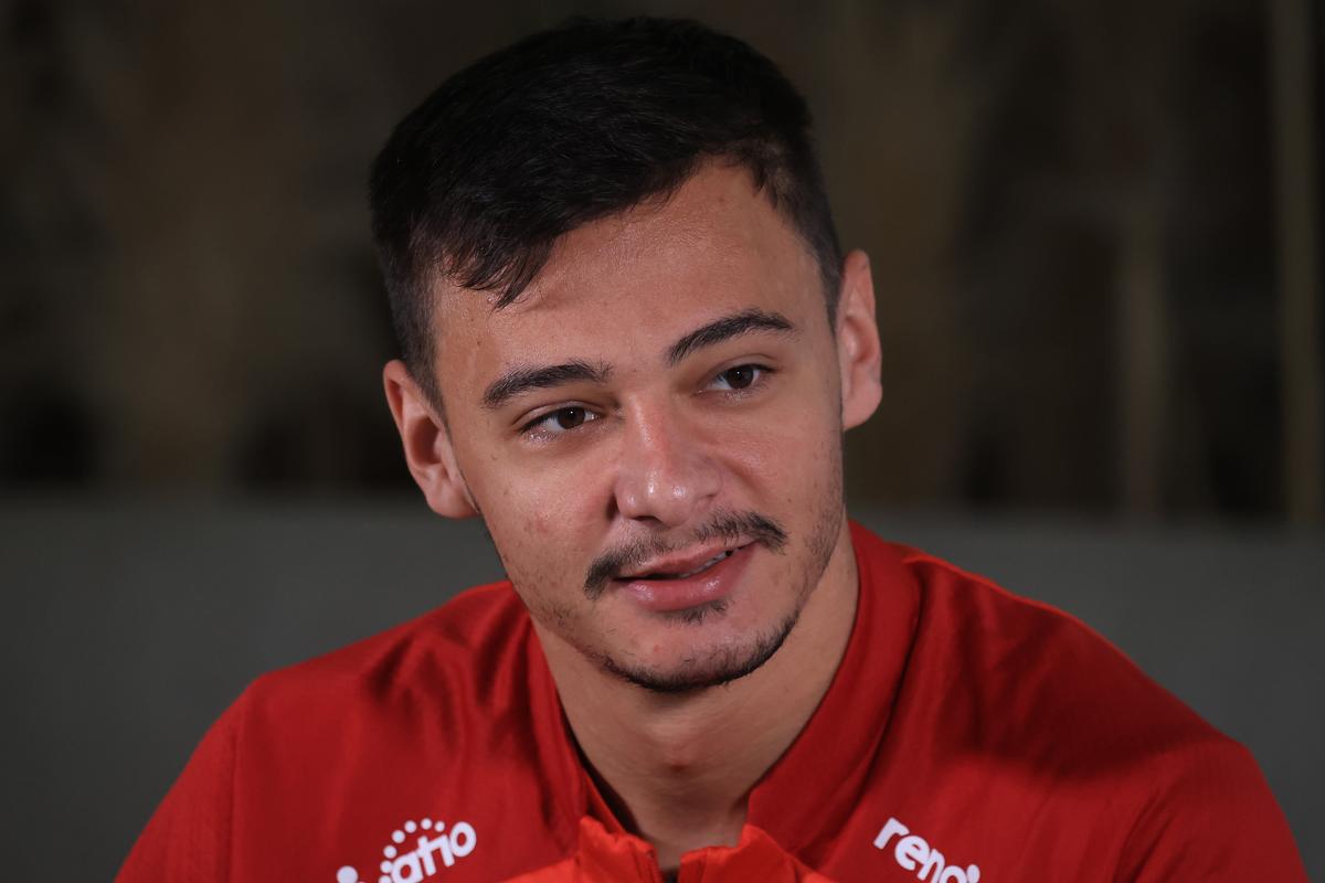 Valentin Țicu, primele declarații în tricoul lui Dinamo: „M-am gândit că nu mai pot juca, dar acum vreau să mă bucur din nou de fotbal” + Ce le-a promis fanilor