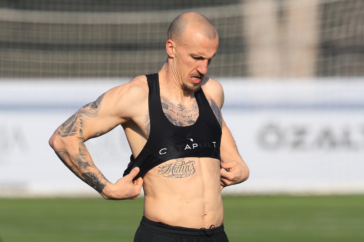 Vlad Chiricheș, apariție de impact în Antalya » Cum impresionează fotbalistul de 36 de ani