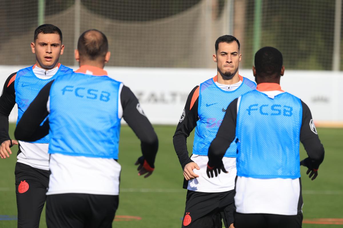 FCSB schimbă sistemul: „De la anul îi dăm drumul”