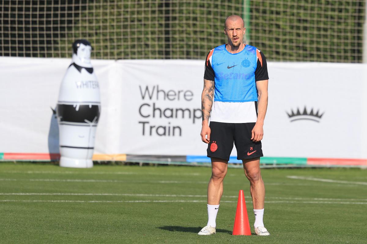 Vlad Chiricheș, apariție de impact în Antalya » Cum impresionează fotbalistul de 36 de ani