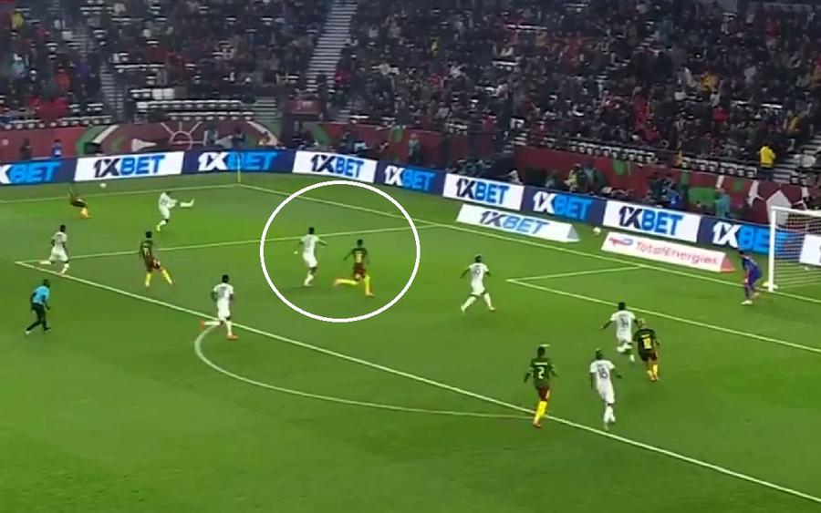 Ngezana fusese foarte aproape de Kofane, dar l-a scăpat în momentul centrării. Camerunezul a reluat cu capul pentru 0-2 Jucătorul de la FCSB, „mitraliat” după prestația de la Cupa Africii: „Ne ucide!”