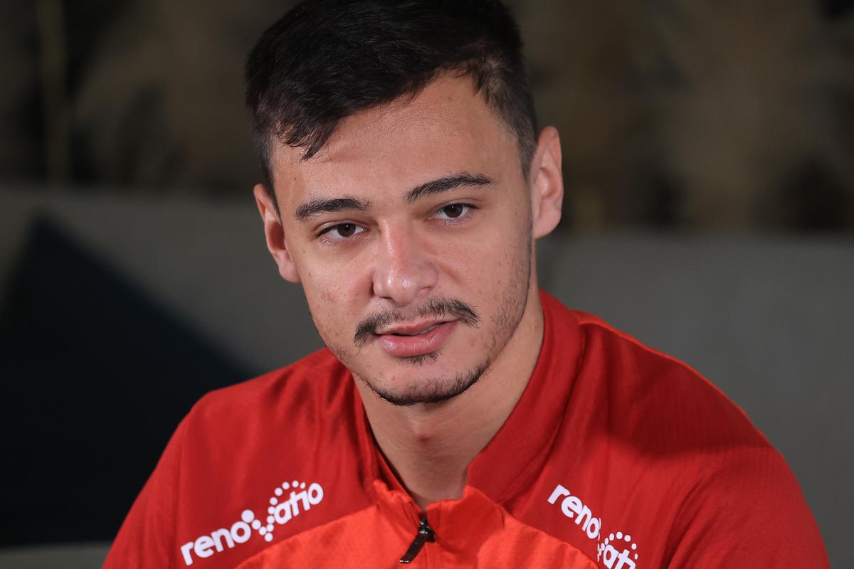 Valentin Țicu, primele declarații în tricoul lui Dinamo: „M-am gândit că nu mai pot juca, dar acum vreau să mă bucur din nou de fotbal” + Ce le-a promis fanilor