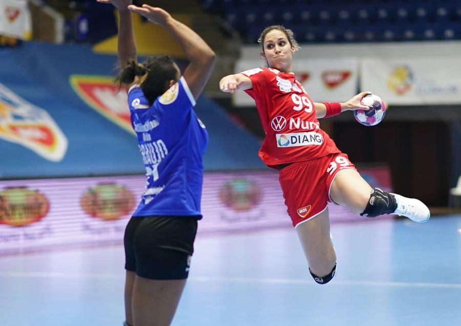 Mireya Gonzalez e una dintre jucătoarele importante ale echipei FOTO SCM Rm. Vâlcea SCM Rm. Vâlcea a anunțat că a prelungit contractele cu patru jucătoare importante și cu antrenorul Florentin Pera