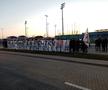 FOTO+VIDEO Spectacol la „Ion Oblemenco” înainte de Craiova - Dinamo! Oltenii, mesaje de susținere pentru jucători și scandări obscene la adresa rivalilor
