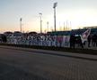 FOTO+VIDEO Spectacol la „Ion Oblemenco” înainte de Craiova - Dinamo! Oltenii, mesaje de susținere pentru jucători și scandări obscene la adresa rivalilor