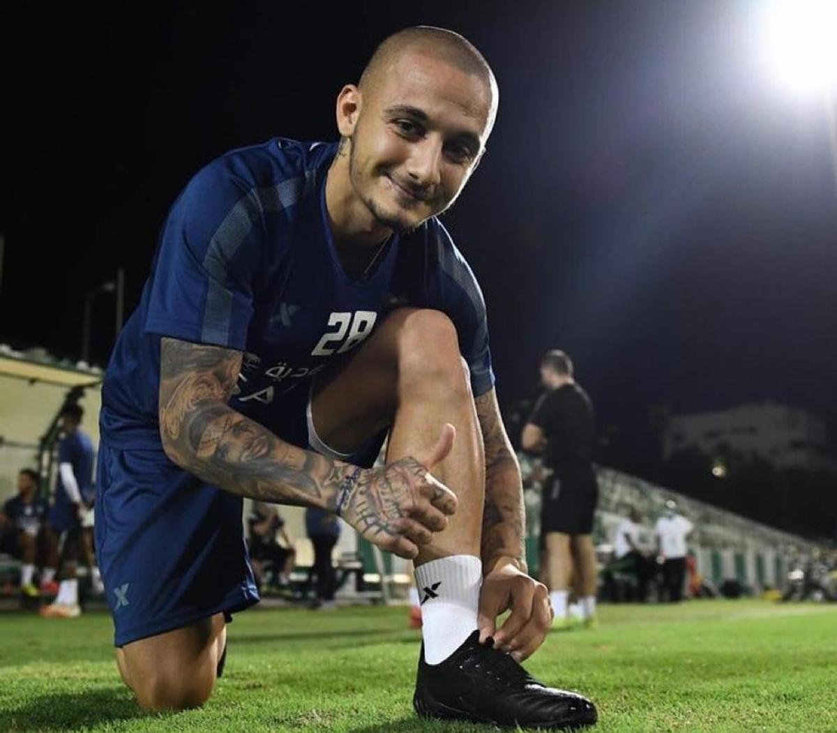 FOTO Alex Mitriță la Al Ahli - imagini din mai multe meciuri