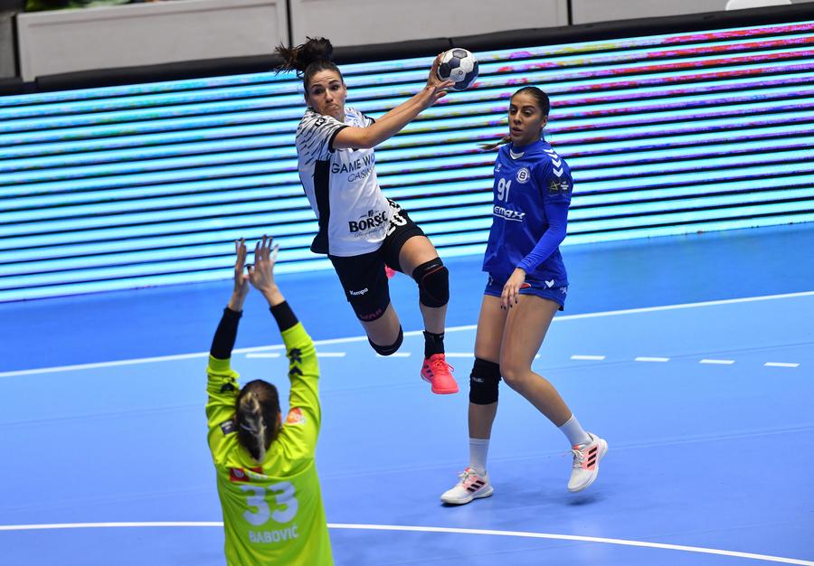 Carmen Martin a înscris 21 de goluri pentru CSM București în acest sezon de Ligă// FOTO: Raed Krishan În căutare de puncte! CSM București vrea o nouă victorie în Liga Campionilor: „E un meci important pentru noi”