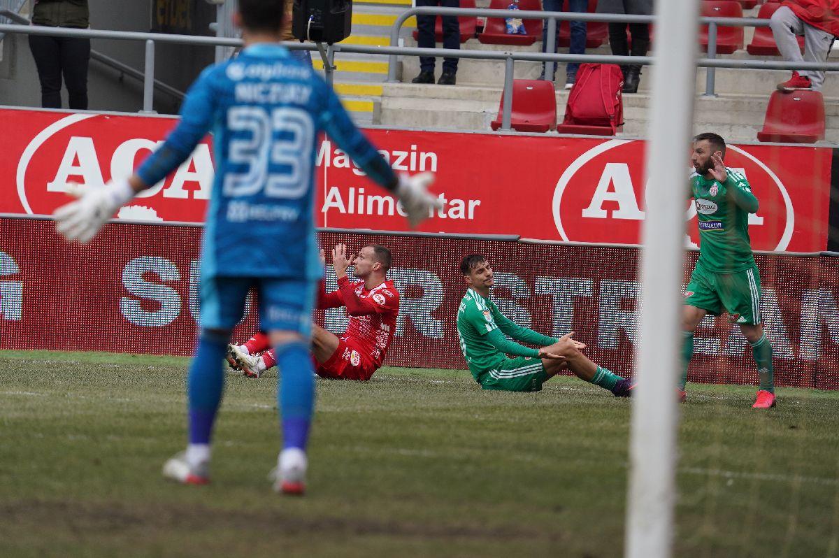 Au schimbat antrenorul, ghinionul a rămas același » UTA, altă ratare uriașă în Liga 1