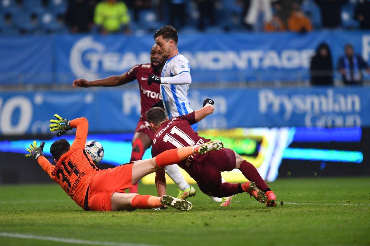 CSU Craiova - CFR Cluj, deblocat de o gafă de amatori » Cum a ajuns mingea la Petrila