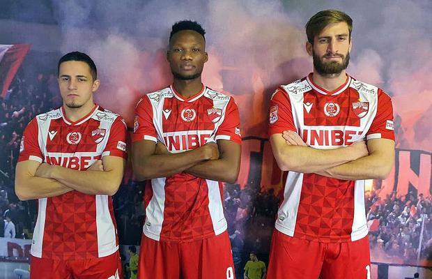 Presiune pe noul atacant al lui Dinamo » Ce trebuie să facă Azankpo sub comanda lui Stoican