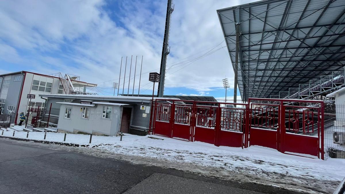 „Ice Age” în Gruia » Cum arată suprafața de joc cu mai puțin de 12 ore înainte de CFR Cluj - FCSB