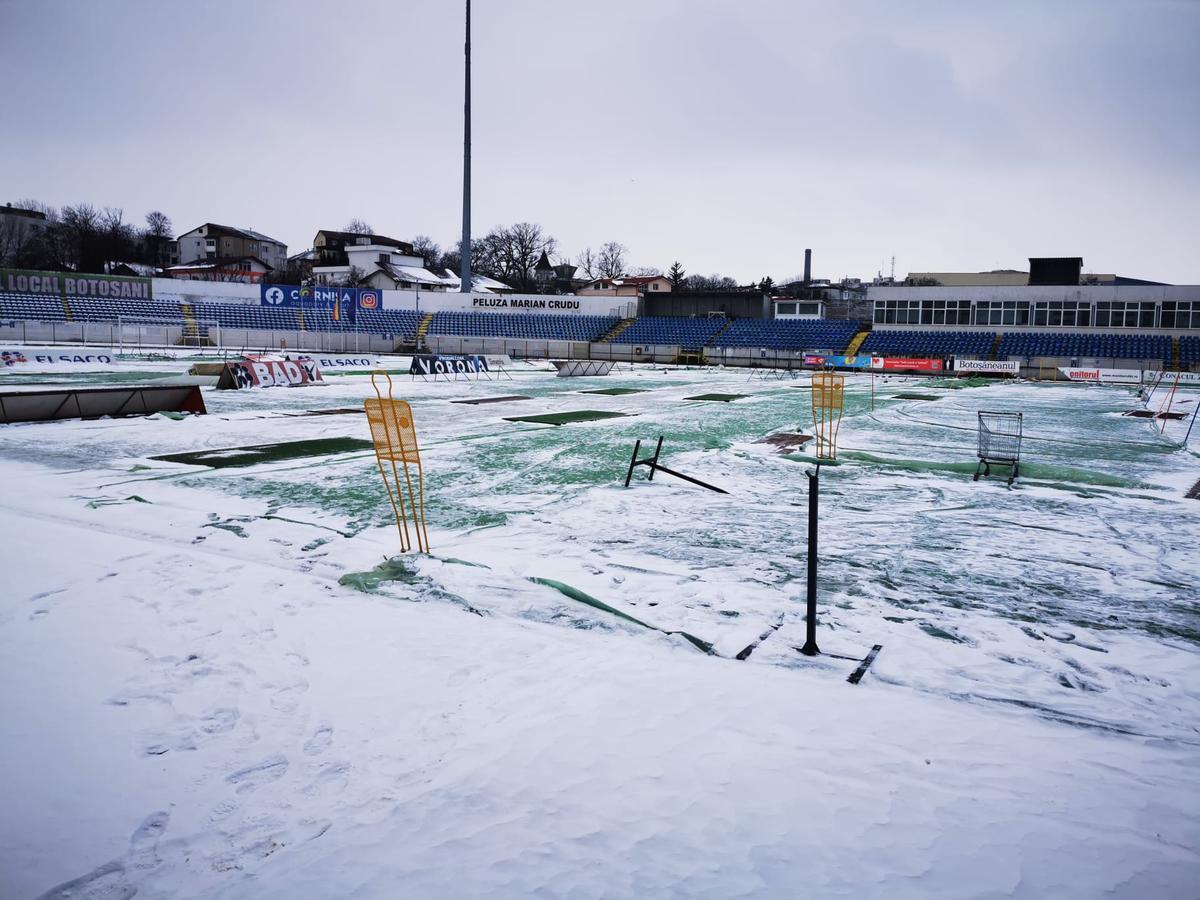 Stadionul lui FC Botoșani cu o zi înaintea meciului cu Petrolul
