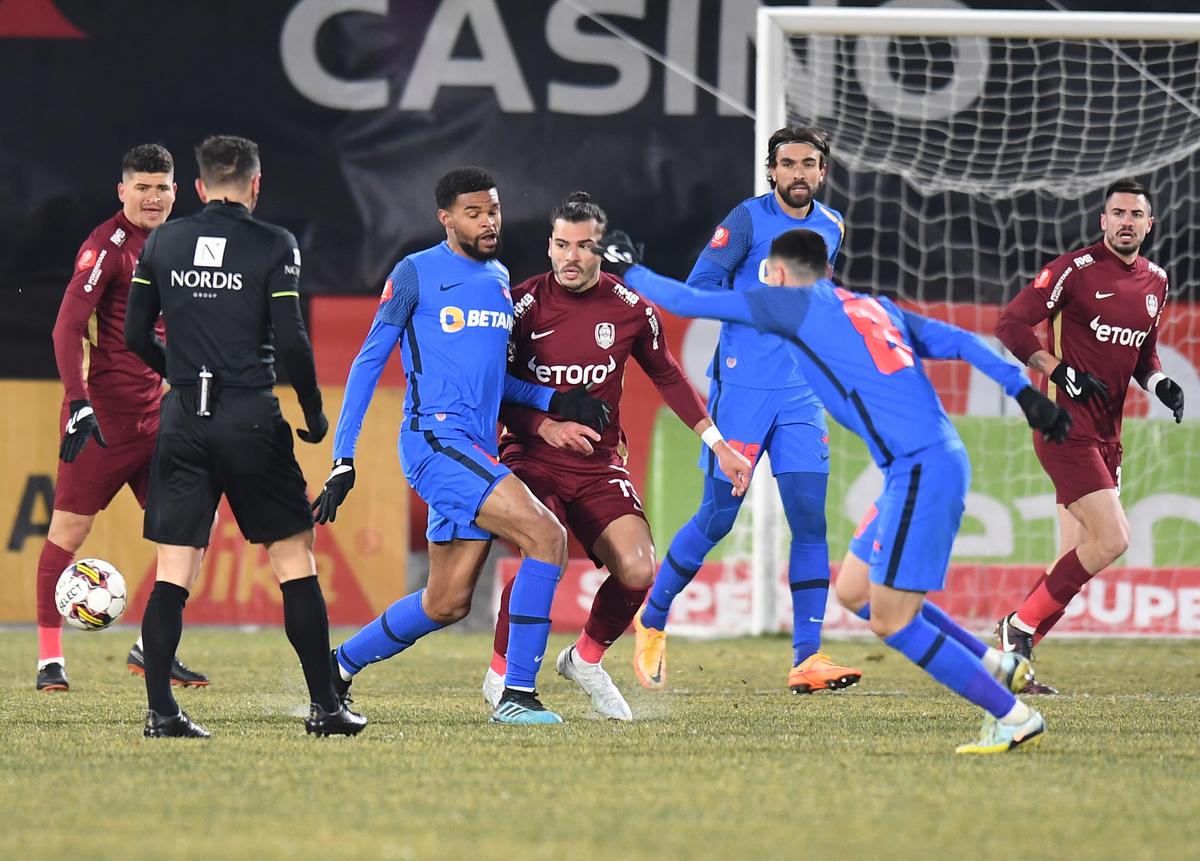 Gigi Becali pregătește o schimbare la FCSB » Ce prim „11” ar putea alinia