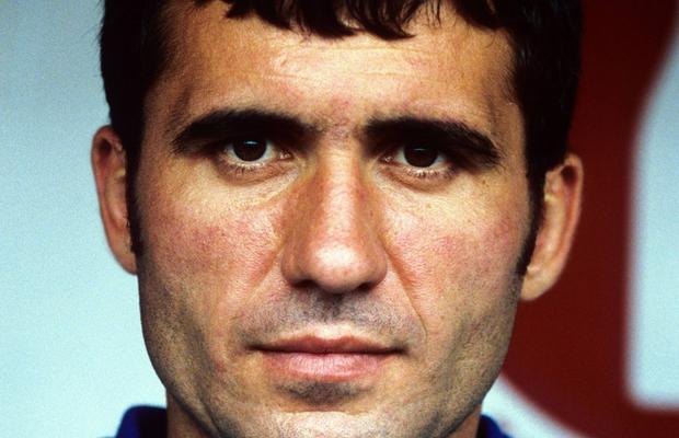 Gică Hagi a împlinit astăzi 59 de ani! 10 lucruri inedite: cum a vrut Johan Cruyff să își dea demisia pentru el și de ce își tăia jambierele