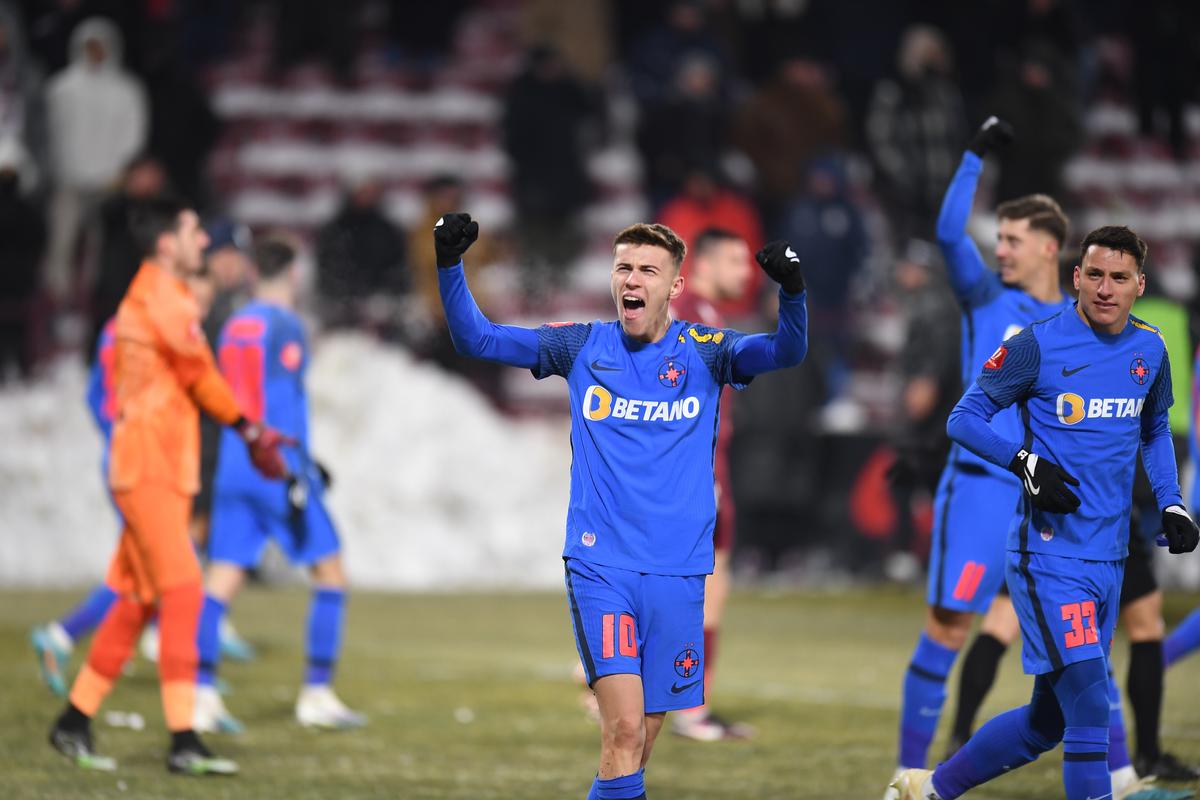 Gigi Becali pregătește o schimbare la FCSB » Ce prim „11” ar putea alinia