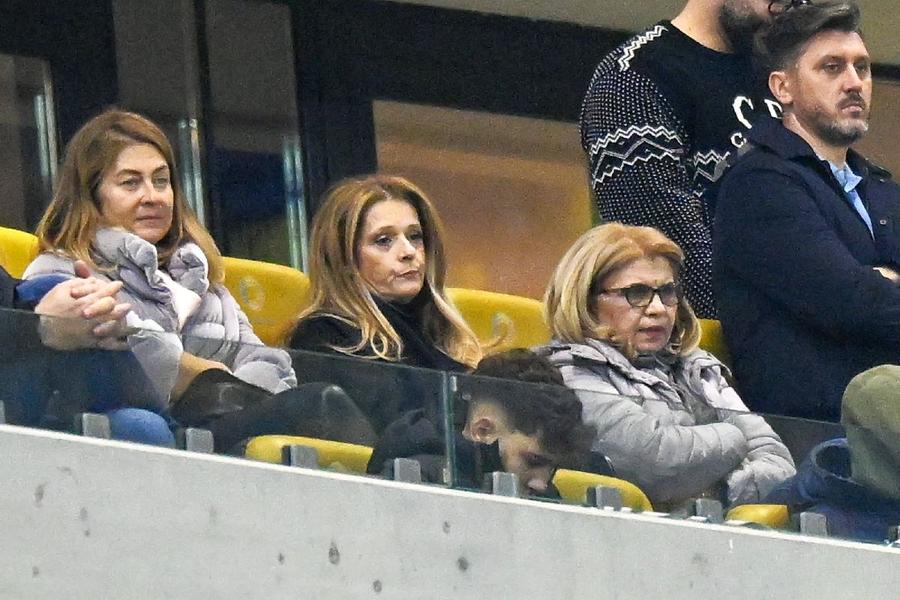 Marilena Hagi, în tribune la FCSB - Farul 5 detalii de la FCSB - Farul » Ce au remarcat reporterii GSP la Elias Charalambous + scene curioase la pauză