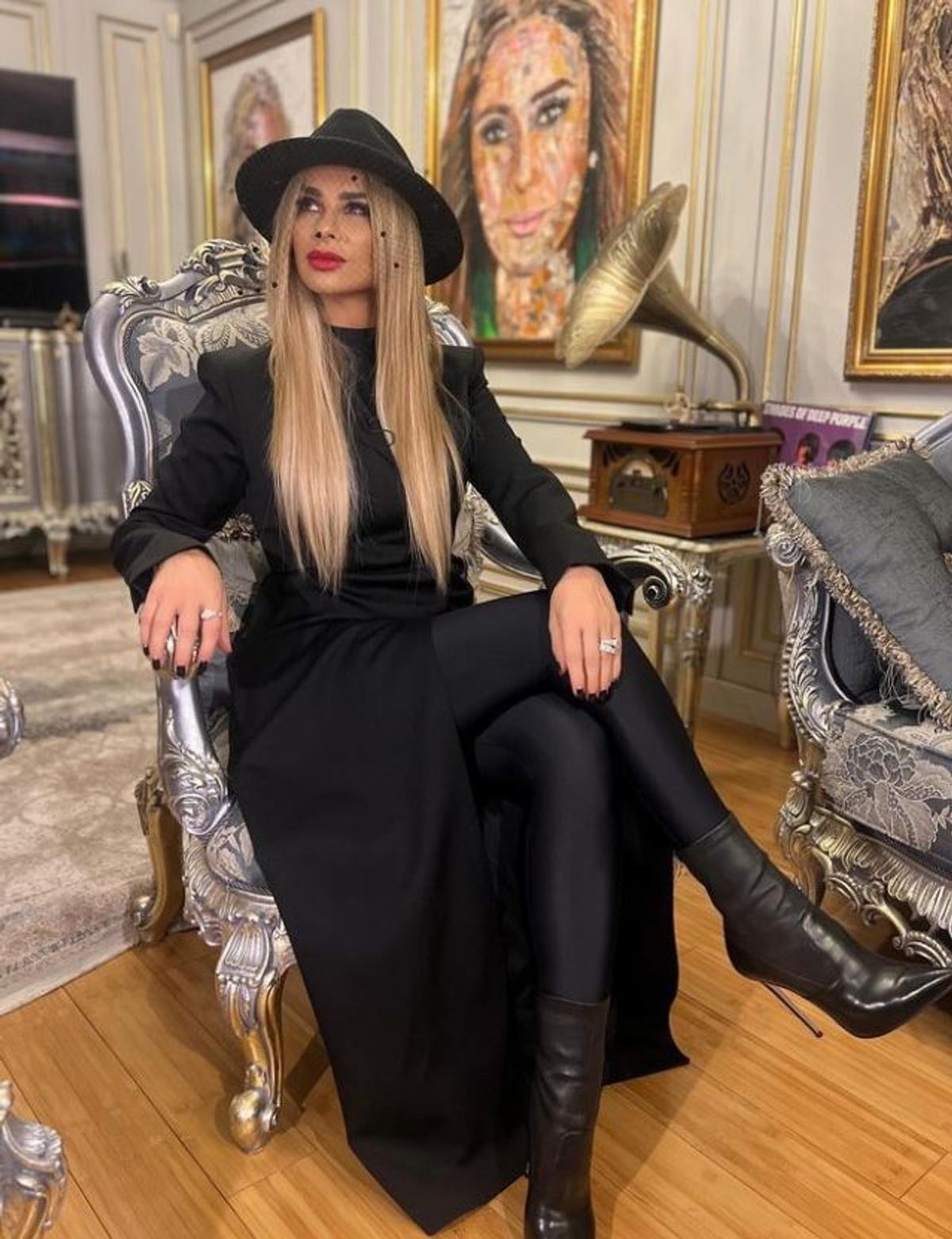 Anamaria Prodan a intrat în sală și învață mișcări de box de la iubit! Imagini de la antrenament