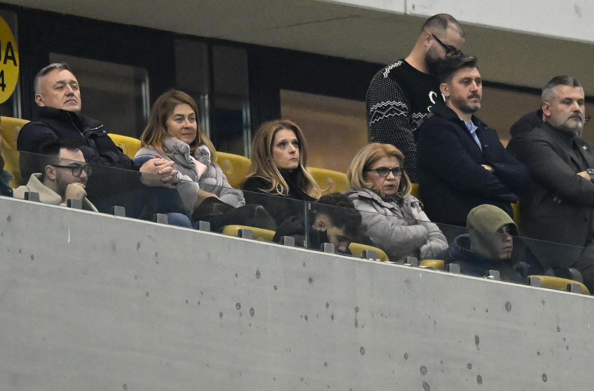 Golul Farului din derby-ul cu FCSB, anulat după 7 minute de analiză în camera VAR » Liniile trasate încurcă și mai tare faza