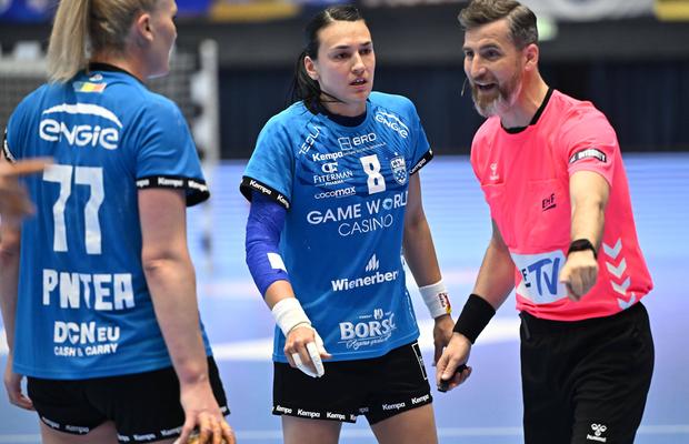 Rezultat neverosimil în CSM București - SCM Rm. Vâlcea, optime de finală din Cupa României la handbal feminin