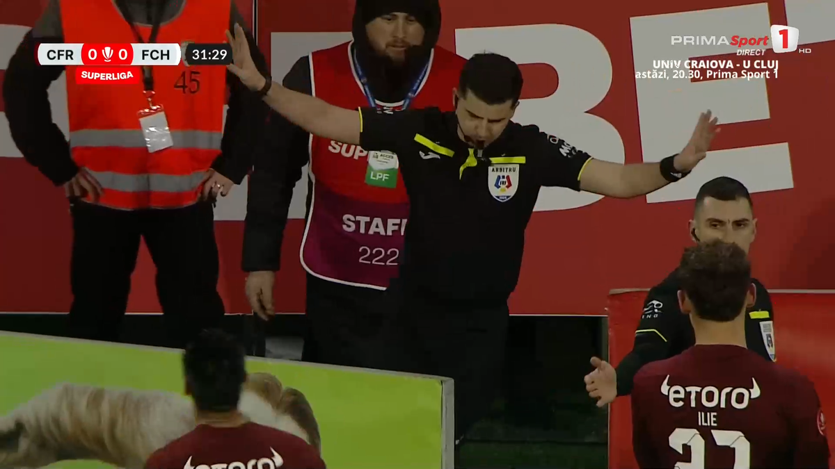 Fază controversată în CFR Cluj - Hermannstadt! » Dan Petrescu, enervat la maxim de decizia „centralului”